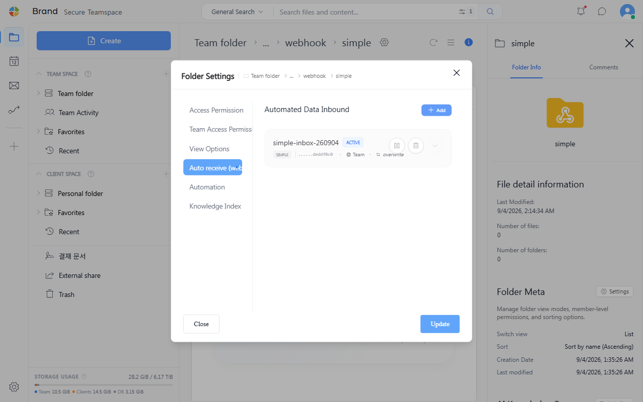 Pause and delete buttons in the webhook list